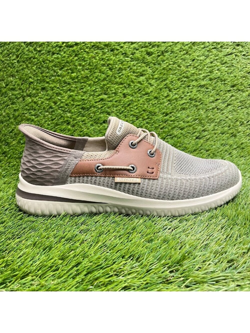 Skechers Delson 3.0 Roth Mens Size 9.5 Taupe Walking Running Shoes Sneakers